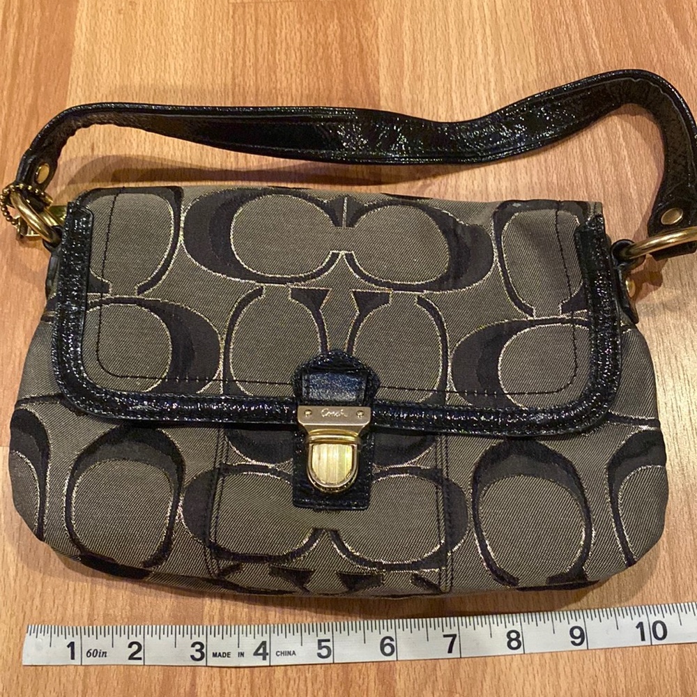 Coach shoulder bag